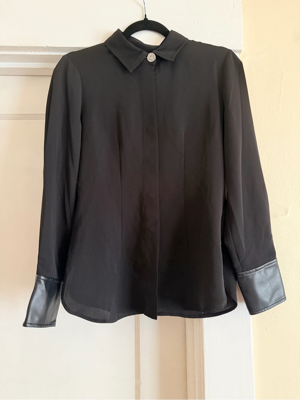 NIC+ZOE Trimmed Up Shirt Black Faux Leather Cuff Blouse XS